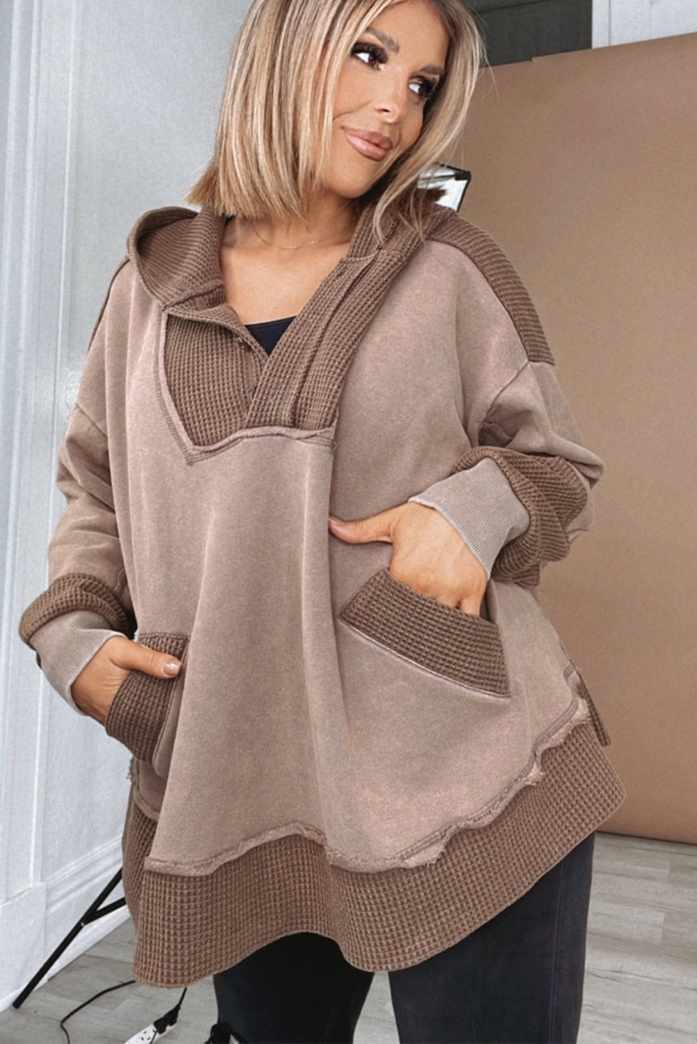 Goat Waffle Contrast Patchwork Plus Size Pocketed Hoodie